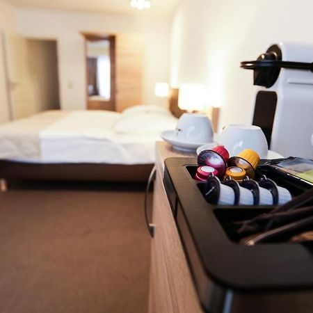 Hotel Waldhalle Мельн Экстерьер фото