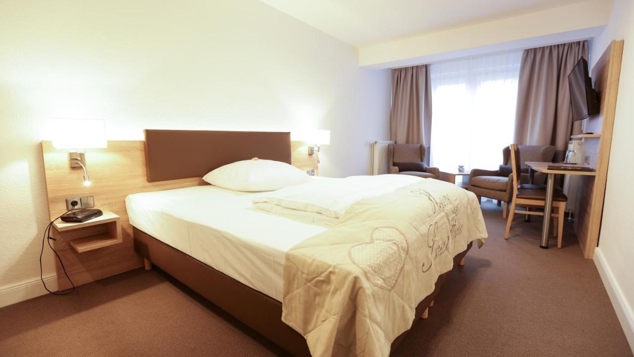 Hotel Waldhalle Мельн Экстерьер фото