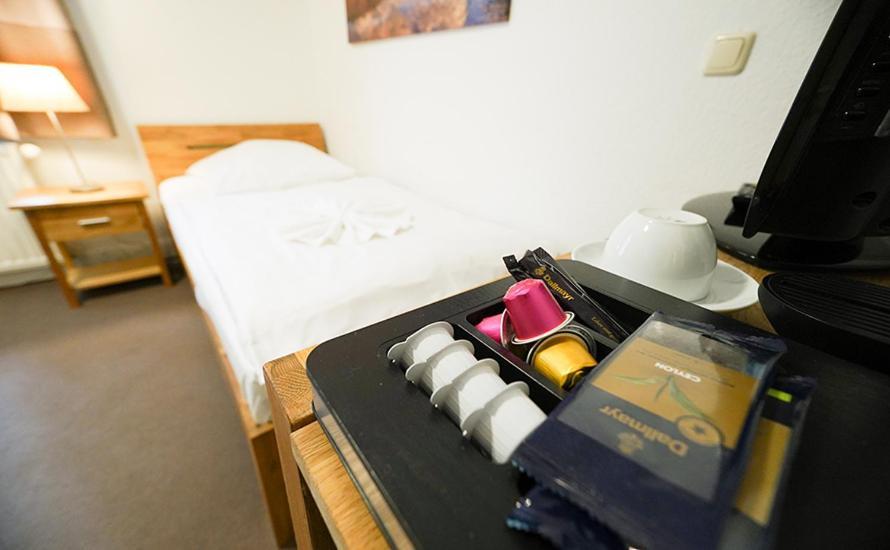 Hotel Waldhalle Мельн Экстерьер фото