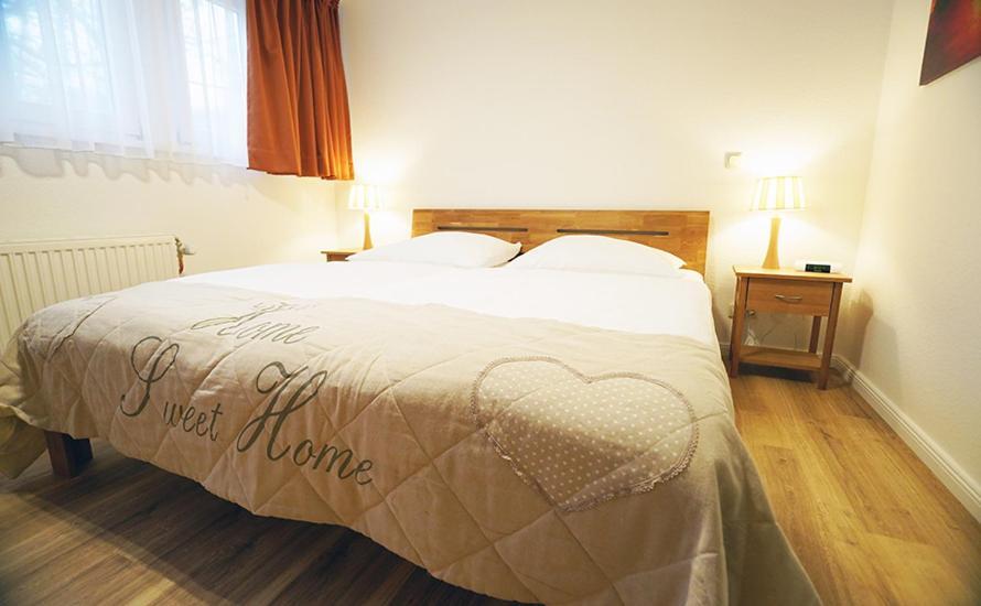 Hotel Waldhalle Мельн Экстерьер фото