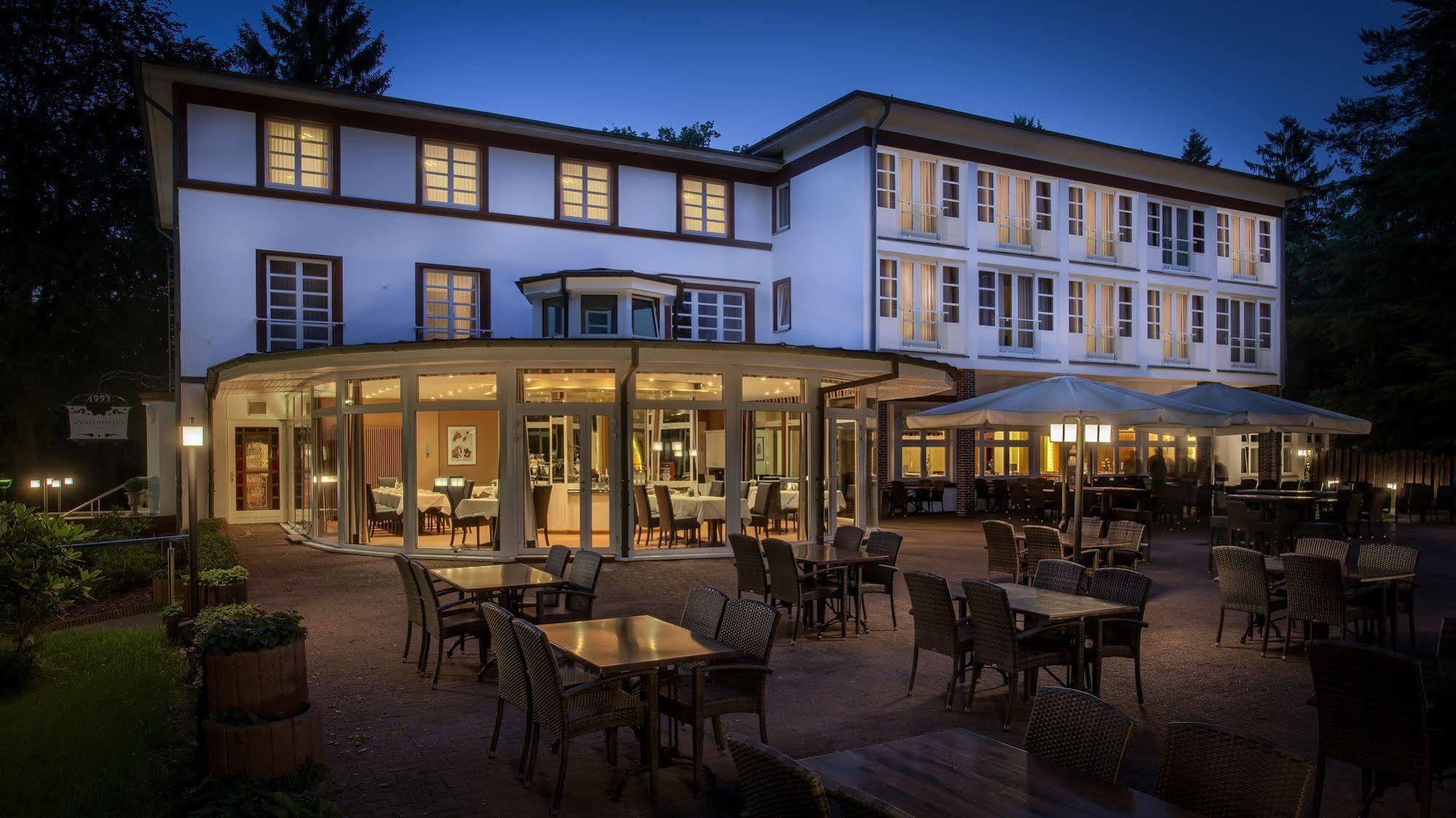 Hotel Waldhalle Мельн Экстерьер фото
