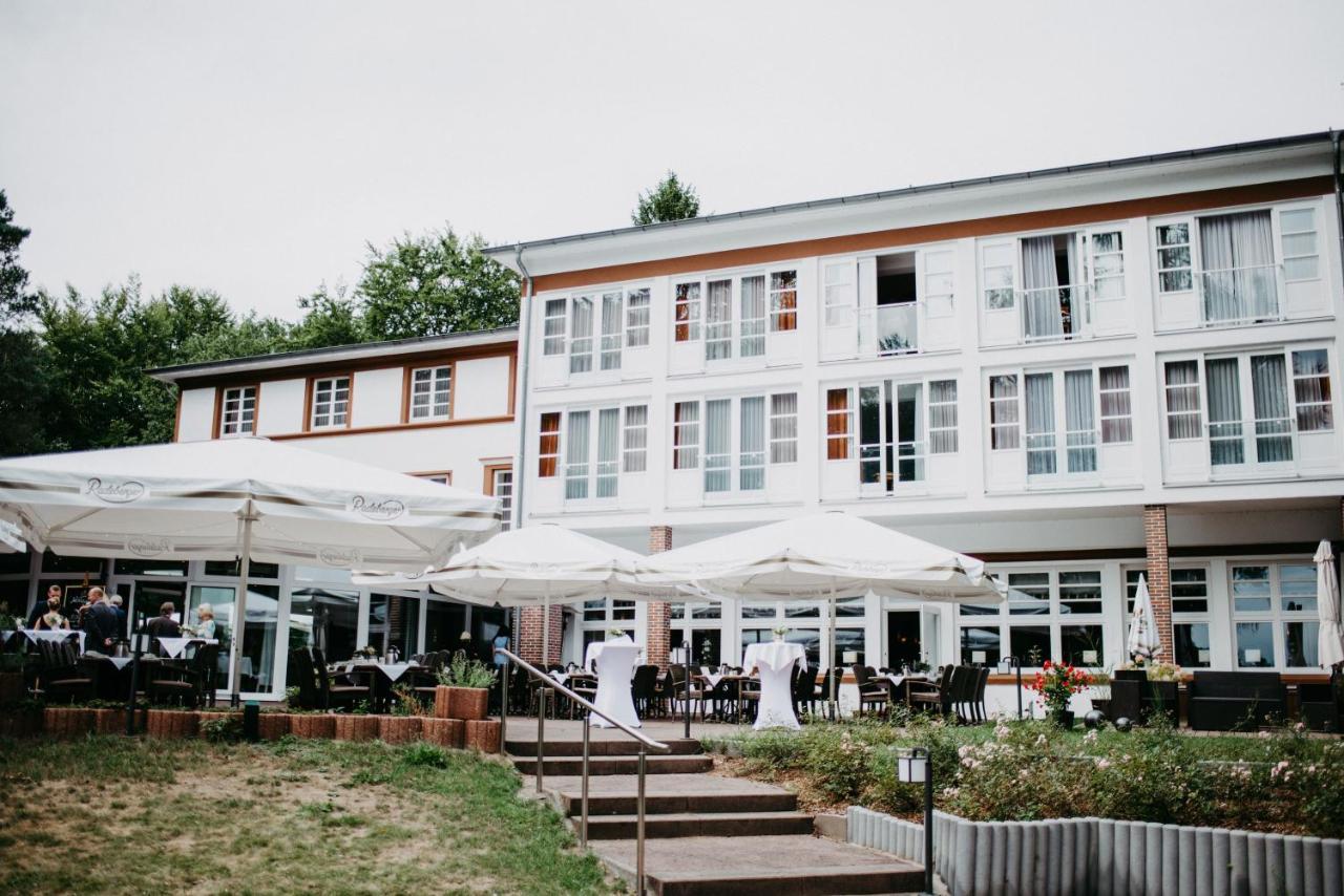 Hotel Waldhalle Мельн Экстерьер фото