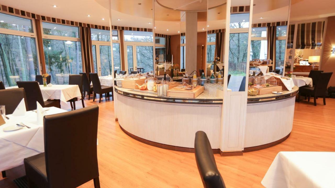 Hotel Waldhalle Мельн Экстерьер фото
